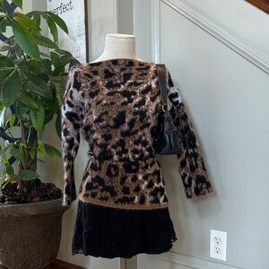 Italian Leopard Print Soft Sweater 🤩
